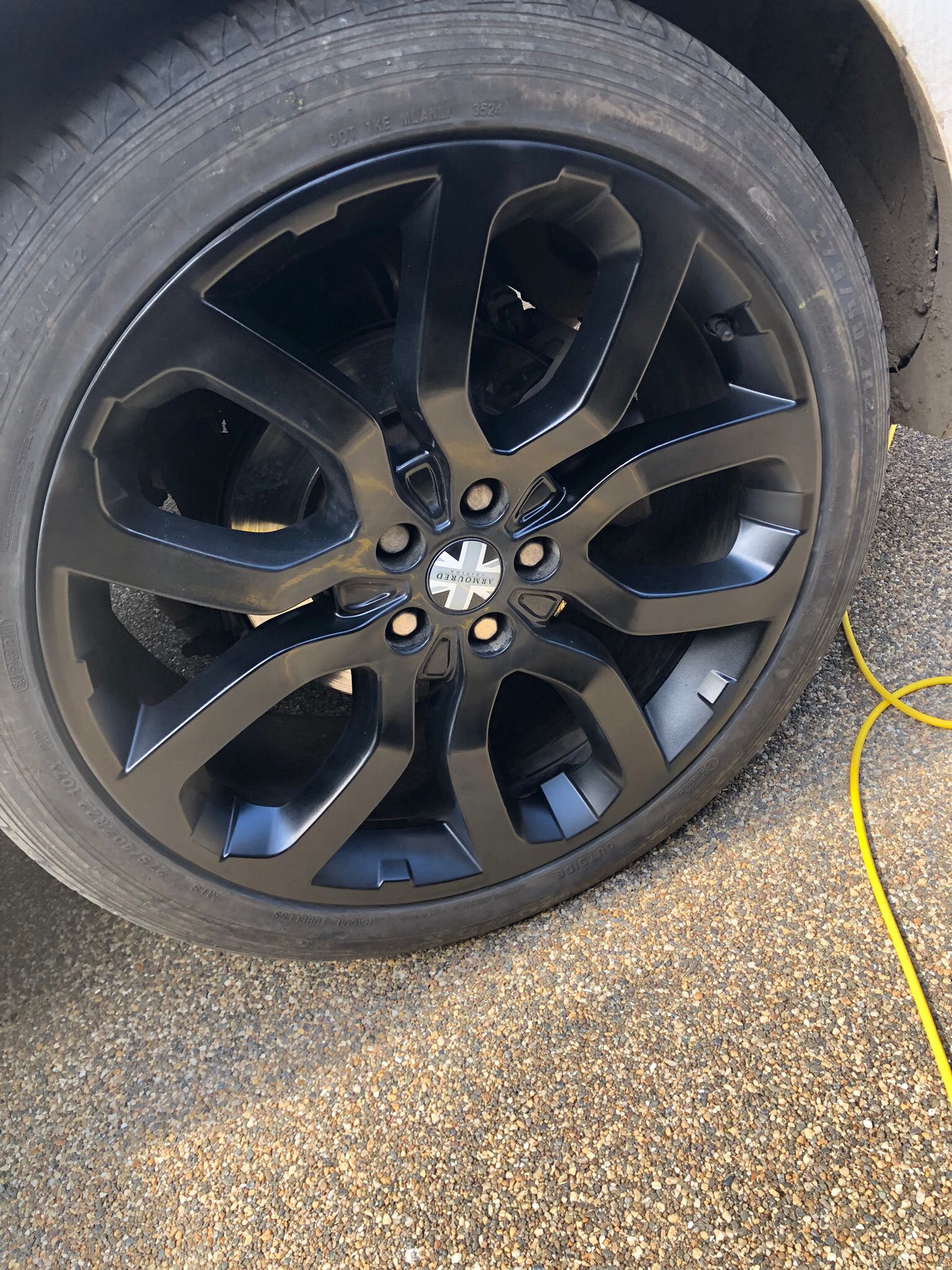 Land Rover Alloy Wheel After Professional Refurbishment